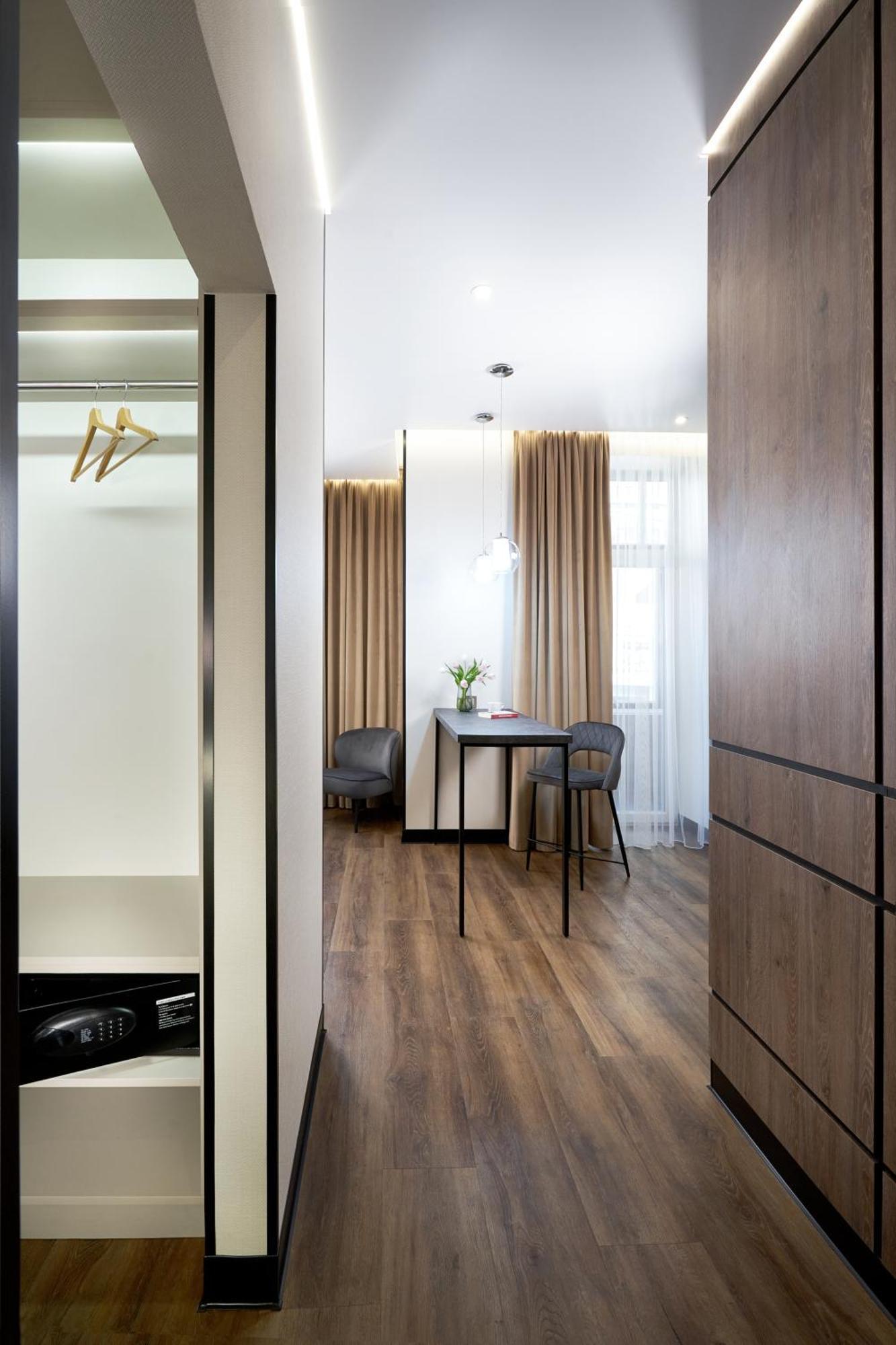 Bonapart Maidan By Uhm Kiew Exterior foto